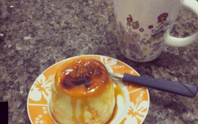 Pudim de caneca delicioso super rápido