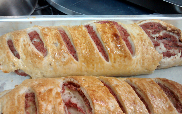 Pão de calabresa moída