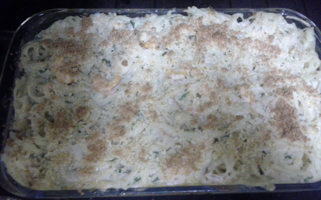 Macarrão ao molho branco de camarão