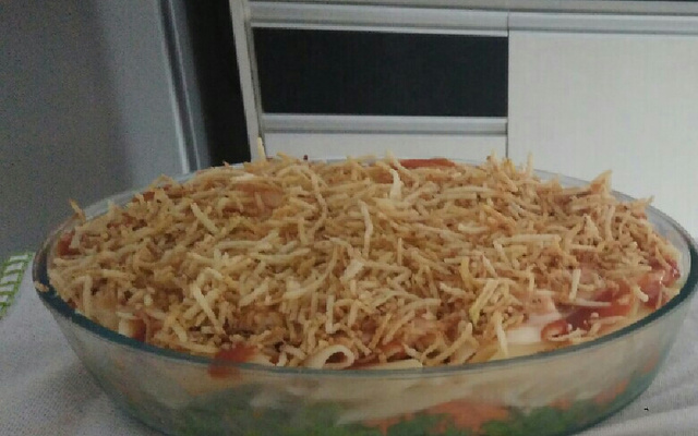 Salada ao molho de cachorro quente