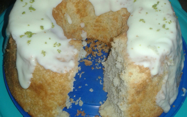 Bolo de limão de padaria