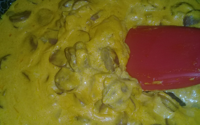 Calabresa ao creme de leite