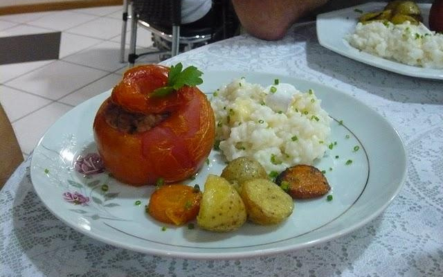 Tomates Recheados com Carne (Tomates Farcies)