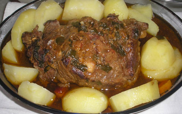 Contra filé com molho de cerveja ao forno