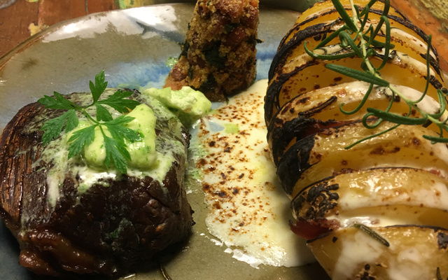 Picanha com batatas hasselback - Calazans