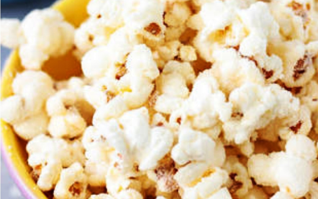 Pipoca doce de leite em pó