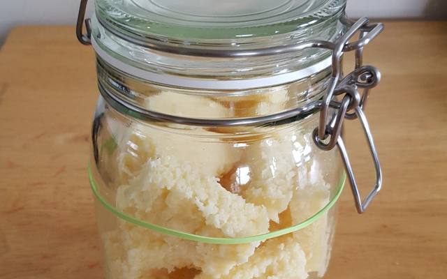 Cocada com leite condensado