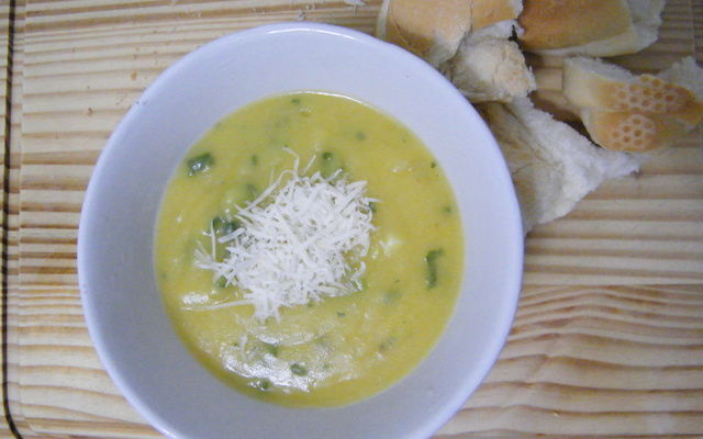 Sopa de mandioquinha cremosa