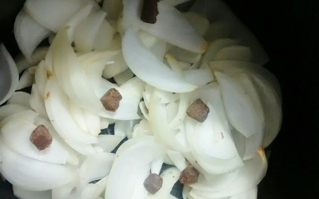 Costela com cebola na pressão