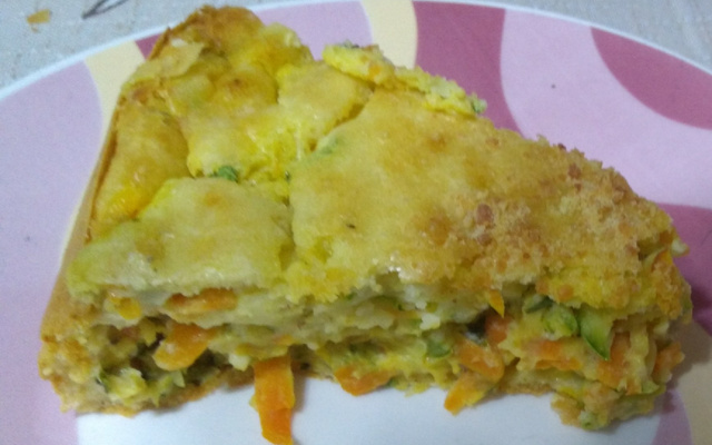 Torta de abobrinha e cenoura de liquidificador
