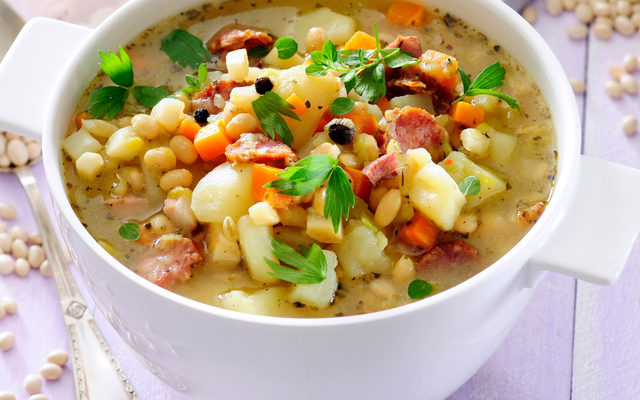 Sopa de legumes cremosa