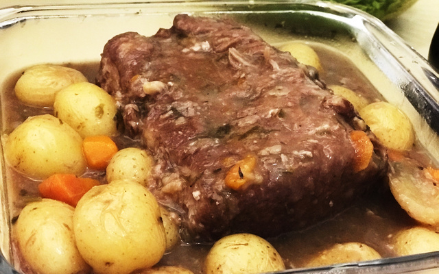 Lombo na panela de pressão com vinho