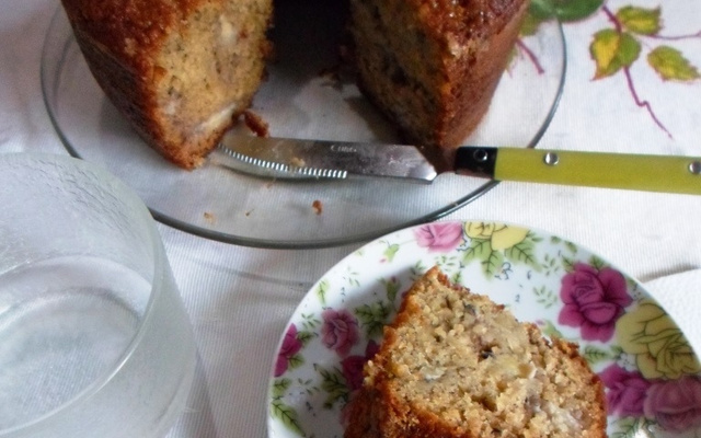 Bolo fácil de banana com farinha de rosca