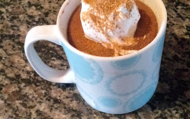 Chocolate quente cremoso e simples