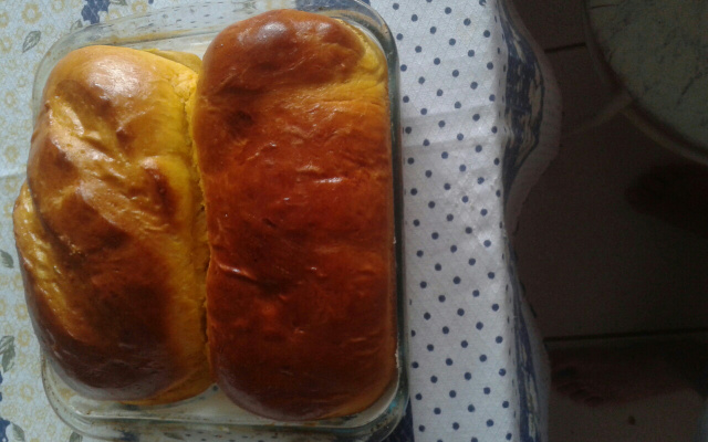 Pão de cenoura recheado com chocolate