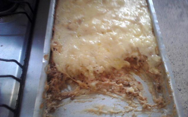 Escondidinho de carne moída e creme de leite