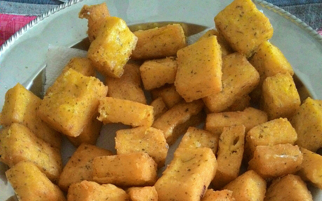 Polenta frita crocante