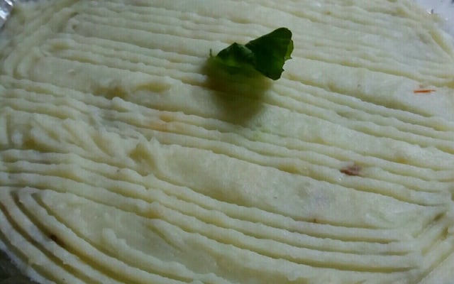 Bolo de chocolate gelado e bem molhadinho