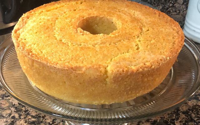 Bolo cremoso de milho em lata