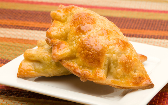 Pastel de milho verde frito