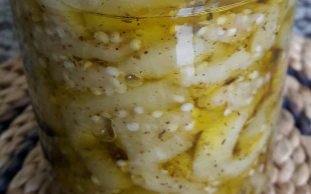 Berinjela em conserva muito saborosa