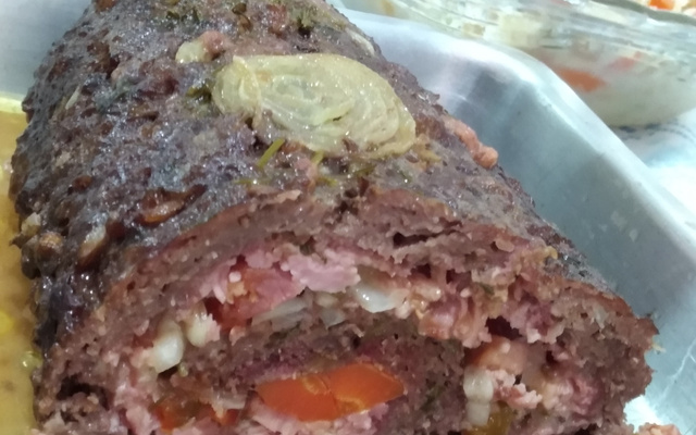 Rocambole de carne moída