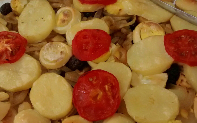 Bacalhau assado com batatas