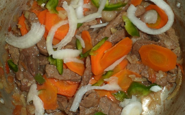 Picadinho de bife de alcatra ou contra filé