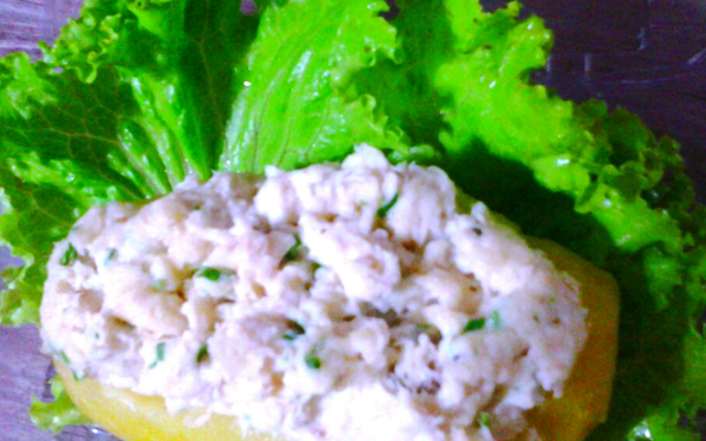 Batata recheada com frango