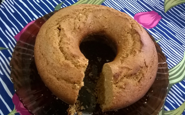 Bolo fácil de fubá com farinha integral de liquidificador