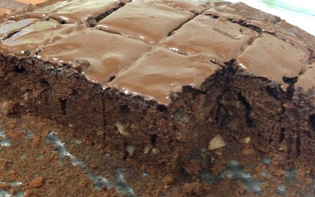 Brownie de chocolate com castanha-do-pará