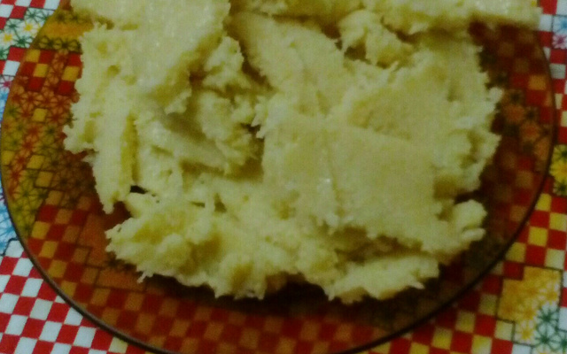 Cocada com leite condensado