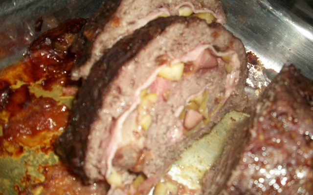 Rocambole de carne moída