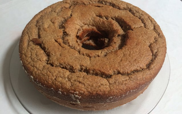 Bolo de banana com aveia simples