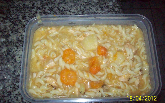 Sopa de carne com legumes da Di