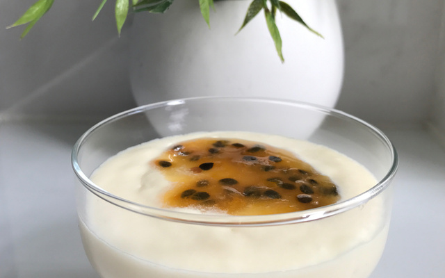 Mousse de maracujá light e super fácil