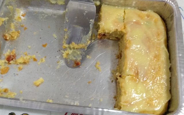 Bolo de goiabada com leite condensado