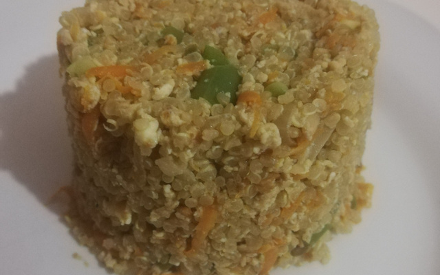 Quinoa (quinua) com legumes