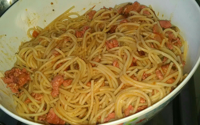 Macarrão com linguiça