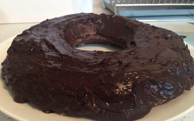 Bolo de chocolate com coco de liquidificador