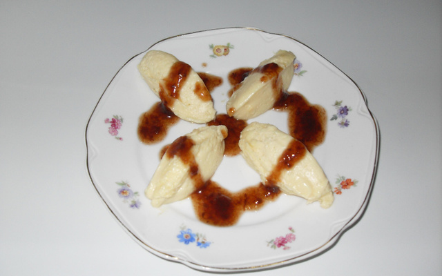 Mousse de chocolate branco e mascarpone