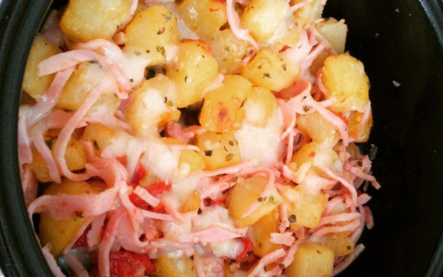 Batata sauté com presunto e tomate seco