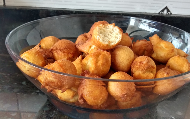 Bolinho de chuva simples e rápido