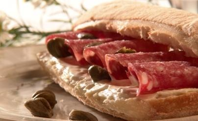 Sanduíche de Salame