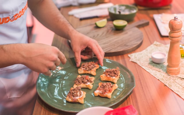 Esfiha folhada de carne