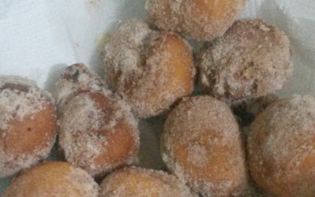 O melhor bolinho de chuva, macio e sequinho