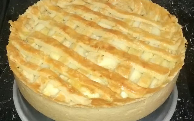 Torta de frango com massa podre macia e deliciosa