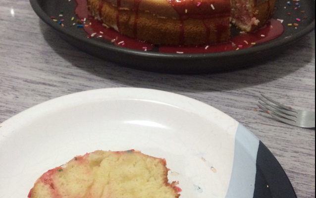 Bolo mármore de morango