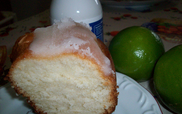 Bolo de leite de coco de liquidificador