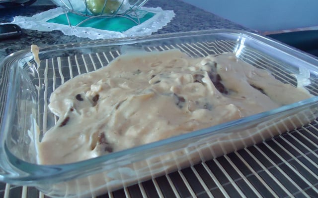 Bife acebolado com molho de maionese